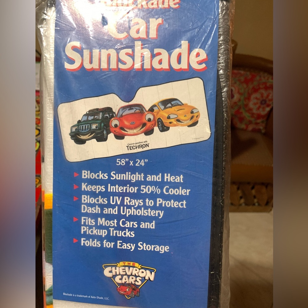 Vintage Chevron Cars Blockade Car Sunshade. -NIB